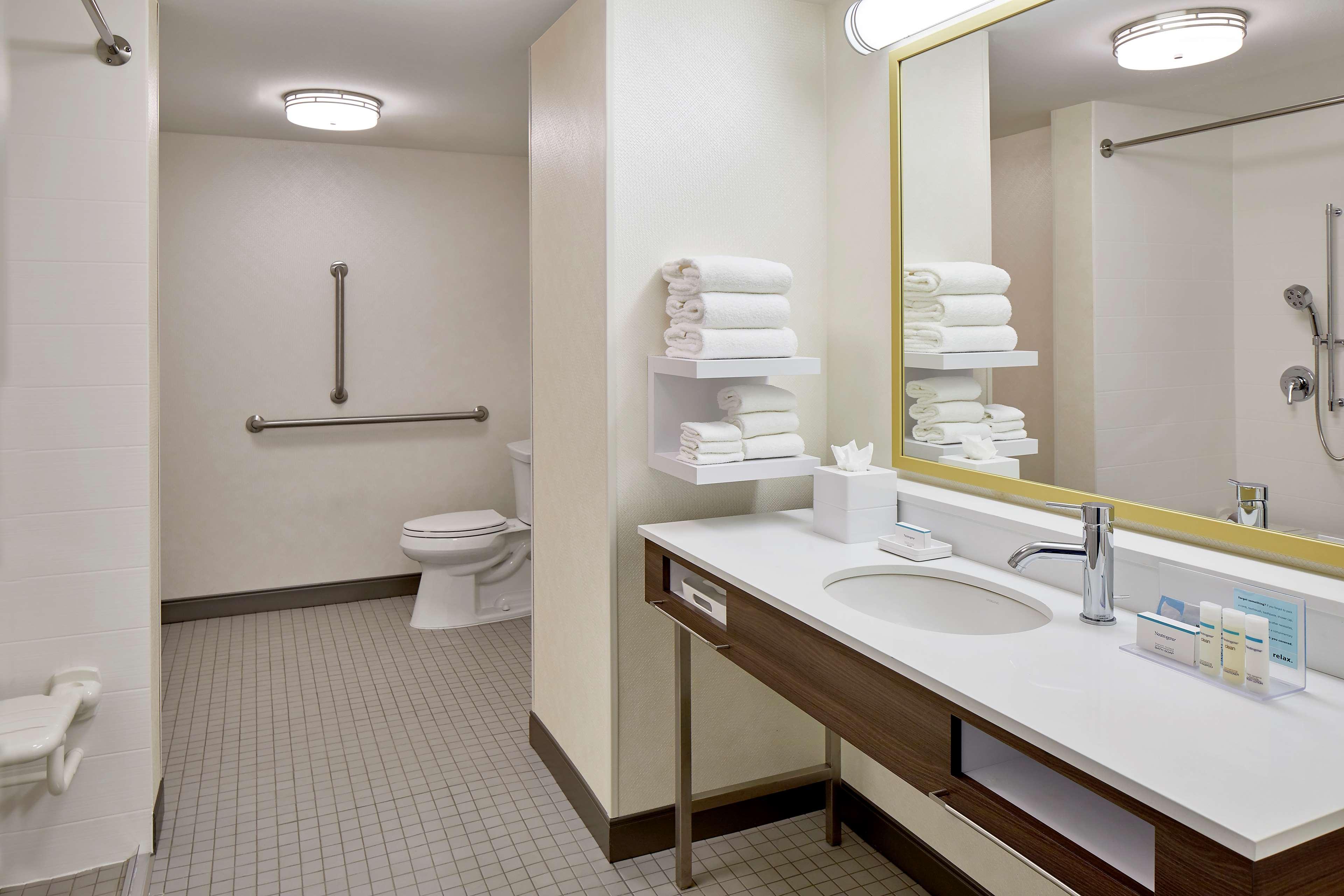 Hampton Inn & Suites Atlanta-Midtown, Ga Ngoại thất bức ảnh