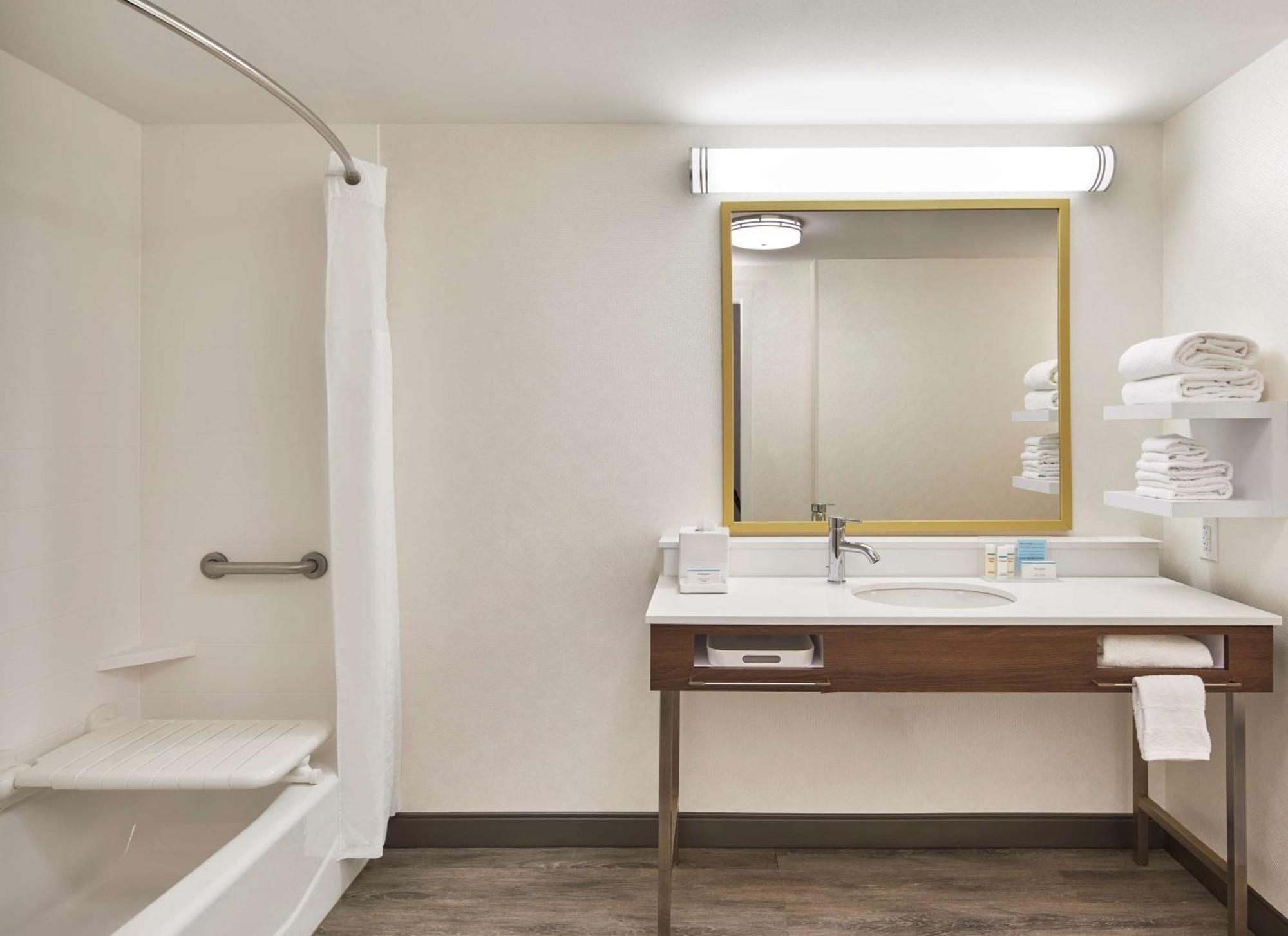 Hampton Inn & Suites Atlanta-Midtown, Ga Ngoại thất bức ảnh